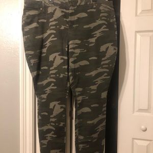 Size 22 camo pants